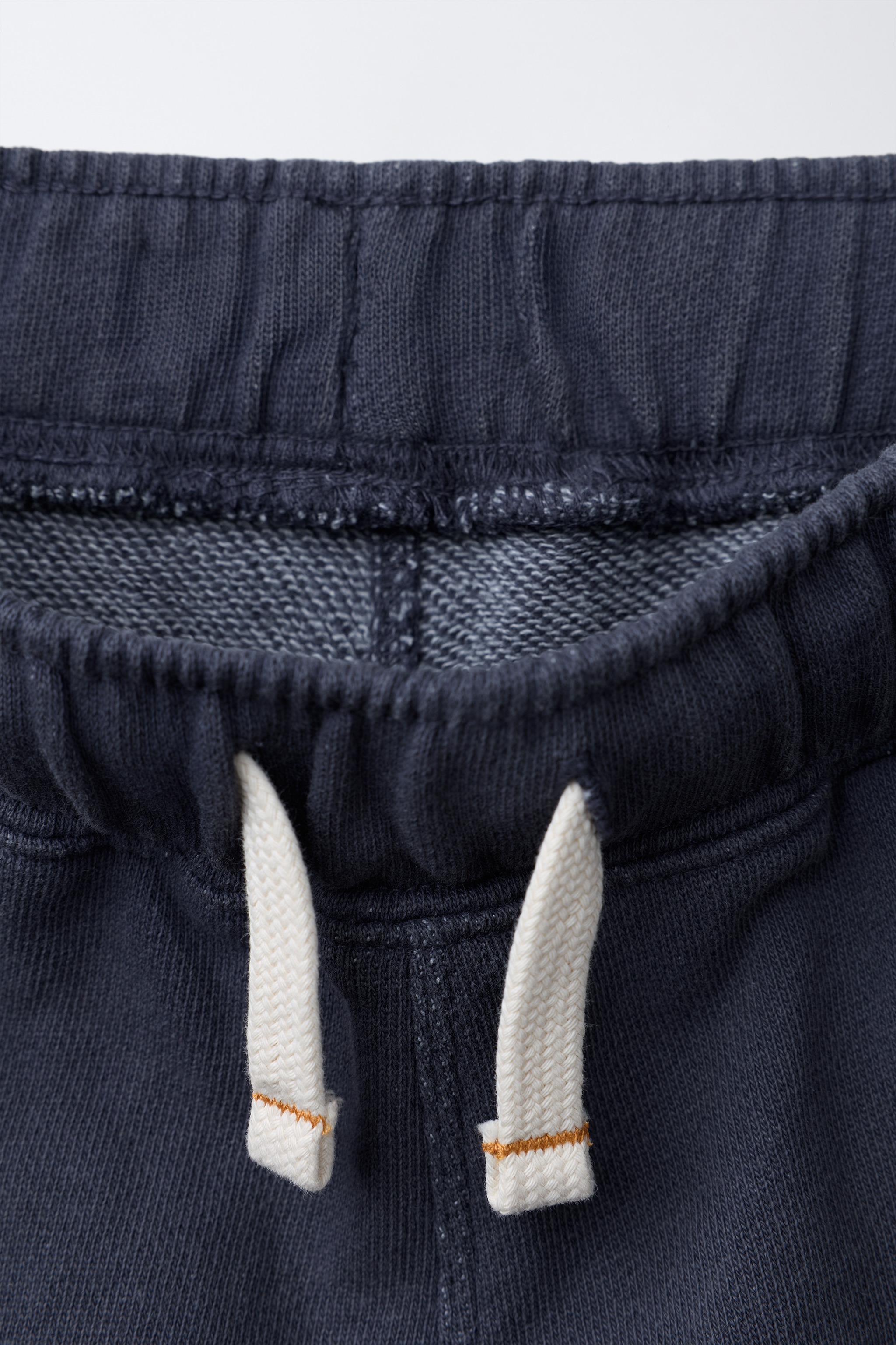 STRAIGHT LEG SEAMED PANTS